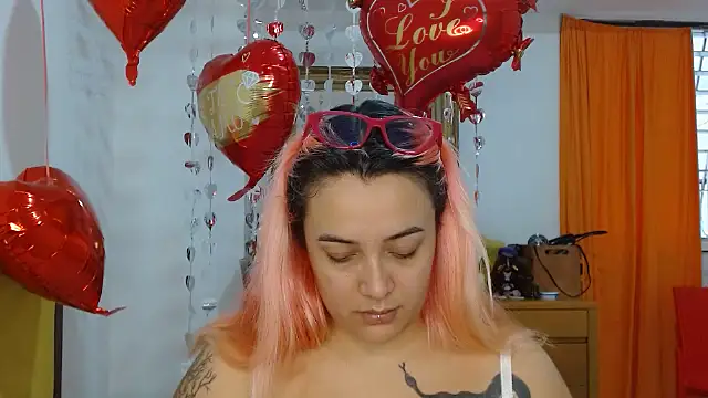 Snapshot of Nova-Satela chatting on 18, 2, 2026 Nova-Satela online show from 18, 2, 2026