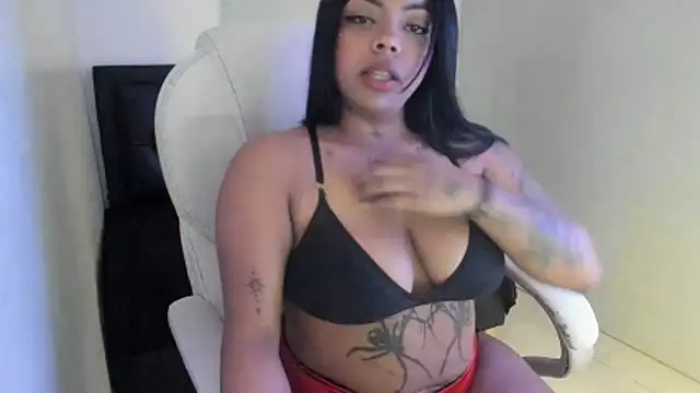 Snapshot of LunaFever69 chatting on 20, 2, 2026 LunaFever69 online show from 20, 2, 2026