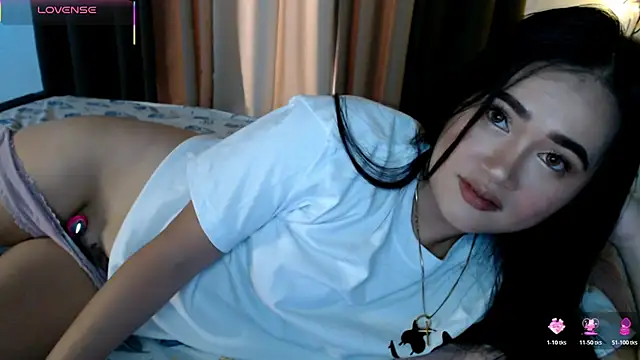 Snapshot of simplykhate chatting on 24, 7, 2026 simplykhate online show from 24, 7, 2026