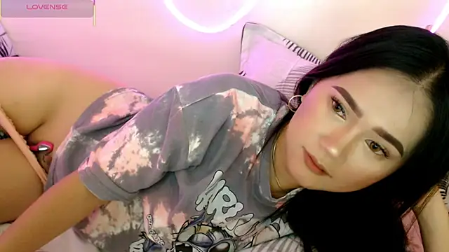 Snapshot of simplykhate chatting on 25, 7, 2026 simplykhate online show from 25, 7, 2026