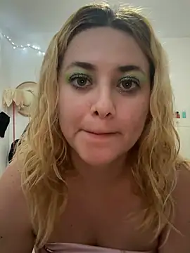 Lililuxx online show from 4, 3, 2026