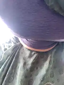 Snapshot of Queen_chayna chatting on 16, 3, 2026 Queen chayna online show from 16, 3, 2026