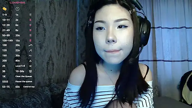 Snapshot of AprilOnilll chatting on 28, 2, 2026 AprilOnilll online show from 28, 2, 2026