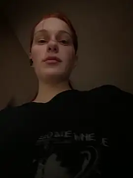 Snapshot of Lily_Viola chatting on 4, 3, 2026 Lily Viola online show from 4, 3, 2026