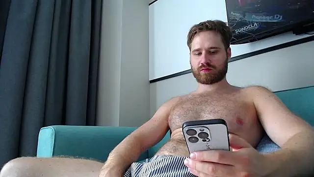 LorenzoLux online show from 5, 3, 2026