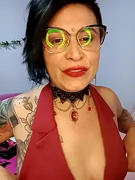 Casandramillf online show from 6, 5, 2026