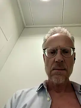 Snapshot of lupodick2 chatting on 6, 1, 2026 lupodick2 online show from 6, 1, 2026