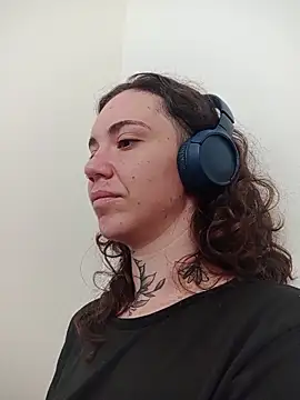 Dirty Pink online show from 2, 2, 2026