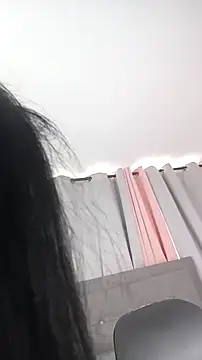 saray reesee online show from 9, 3, 2026