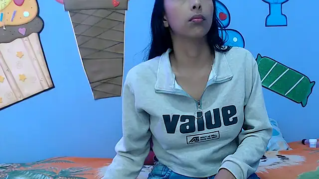 skinnysexzara18 online show from 16, 1, 2026