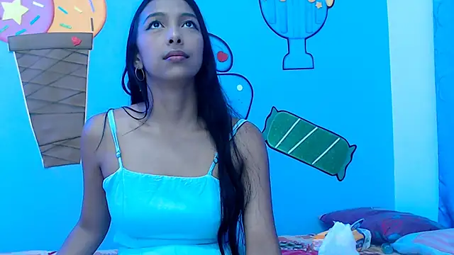 skinnysexzara18 online show from 10, 2, 2026