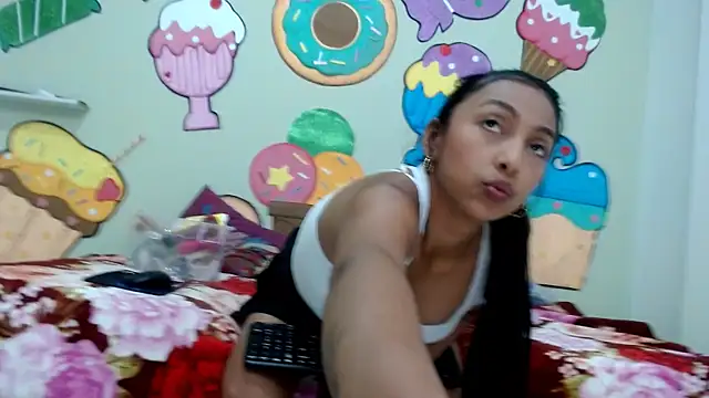 skinnysexzara18 online show from 20, 3, 2026