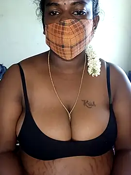 Milky Julia online show from 22, 6, 2026