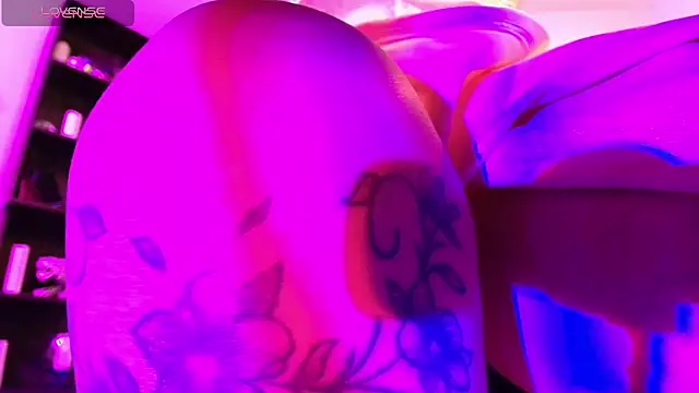 Sweet lenna online show from 23, 2, 2026