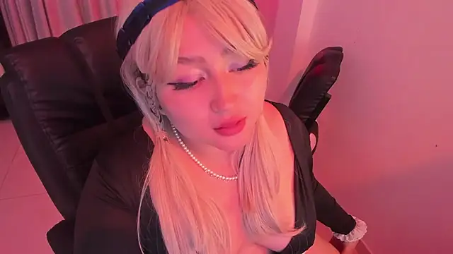 Sweet lenna online show from 16, 5, 2026
