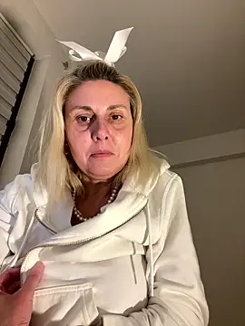 Snapshot of Amelia9798 chatting on 14, 1, 2026 Amelia9798 online show from 14, 1, 2026