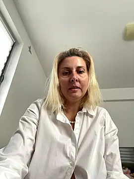 Snapshot of Amelia9798 chatting on 18, 1, 2026 Amelia9798 online show from 18, 1, 2026