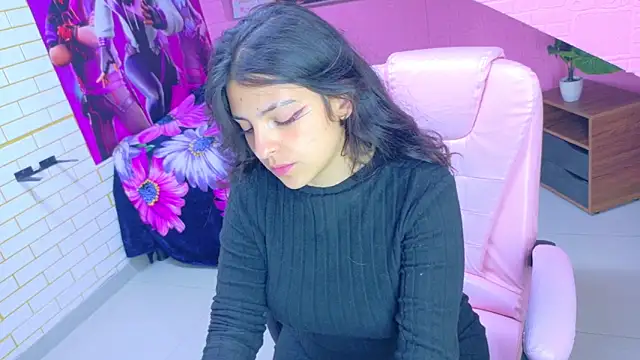 Snapshot of millybell303av chatting on 18, 3, 2026 millybell303av online show from 18, 3, 2026