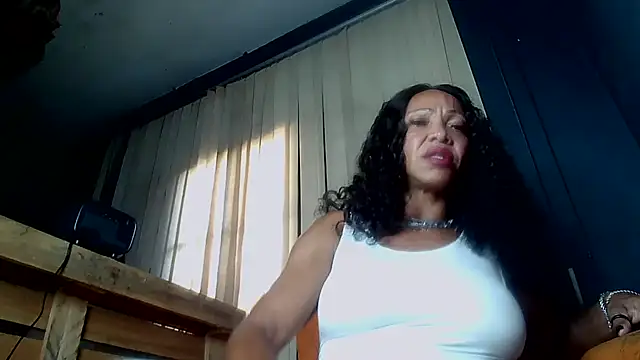 Snapshot of paolla23cm_brasil chatting on 14, 4, 2026 paolla23cm brasil online show from 14, 4, 2026