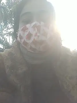 Snapshot of momo_loves chatting on 12, 1, 2026 momo loves online show from 12, 1, 2026