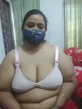 Snapshot of momo_loves chatting on 20, 2, 2026 momo loves online show from 20, 2, 2026