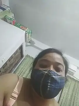 Snapshot of momo_loves chatting on 10, 3, 2026 momo loves online show from 10, 3, 2026