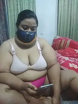 Snapshot of momo_loves chatting on 11, 3, 2026 momo loves online show from 11, 3, 2026