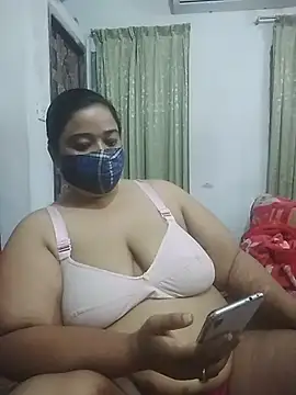 Snapshot of momo_loves chatting on 14, 3, 2026 momo loves online show from 14, 3, 2026