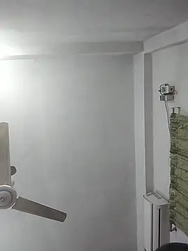 Snapshot of momo_loves chatting on 16, 3, 2026 momo loves online show from 16, 3, 2026