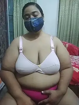 Snapshot of momo_loves chatting on 17, 3, 2026 momo loves online show from 17, 3, 2026