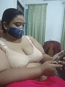 momo loves online show from 22, 6, 2026