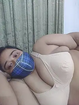 momo loves online show from 18, 7, 2026