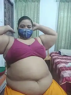 momo loves online show from 31, 7, 2026
