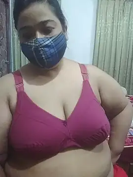 momo loves online show from 31, 7, 2026