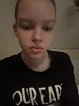 AshleyMur online show from 8, 7, 2026