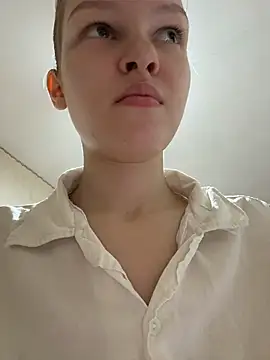 AshleyMur online show from 5, 8, 2026