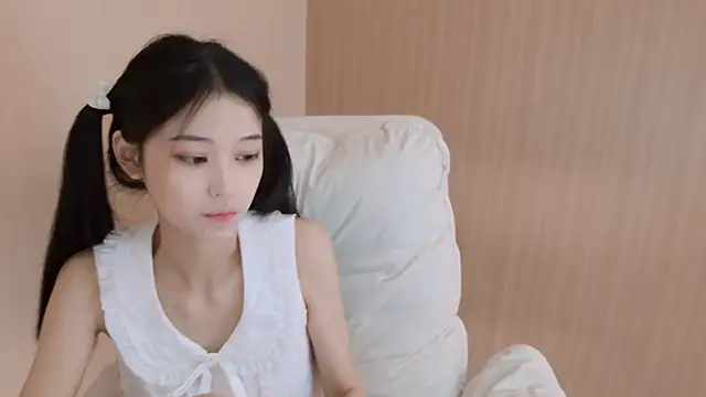 Snapshot of iiiiiiiiiu chatting on 9, 4, 2026 iiiiiiiiiu online show from 9, 4, 2026