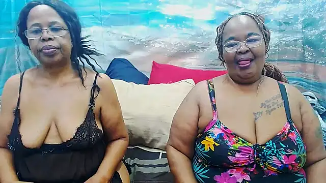 Snapshot of SEXY_MATURExx chatting on 24, 6, 2026 SEXY MATURExx online show from 24, 6, 2026