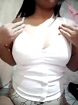 Snapshot of hel_lavente chatting on 8, 1, 2026 hel lavente online show from 8, 1, 2026