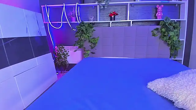 StephieRousee online show from 30, 7, 2026