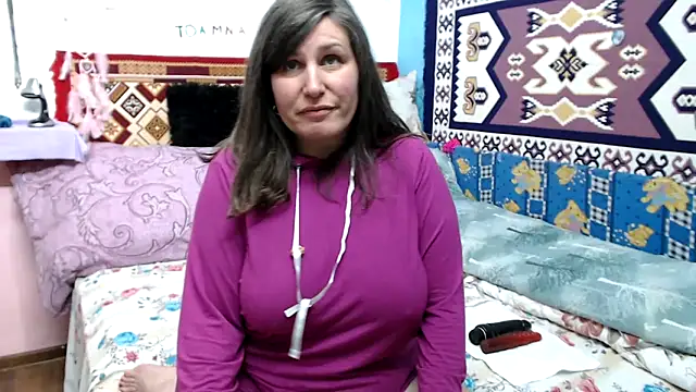 Adelinemilf online show from 7, 3, 2026