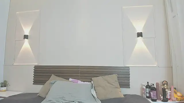 mia gold  online show from 1, 7, 2026