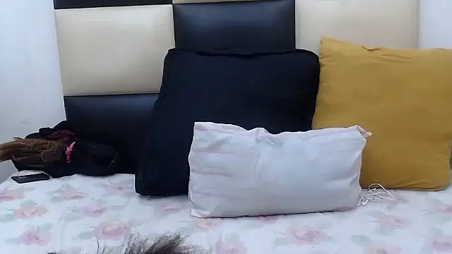 Snapshot of SWEET_MELONSxxx chatting on 8, 2, 2026 SWEET MELONSxxx online show from 8, 2, 2026