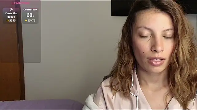 Snapshot of Sweet_moon_v_ chatting on 27, 3, 2026 Sweet moon v online show from 27, 3, 2026