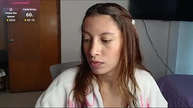 Snapshot of Sweet_moon_v_ chatting on 29, 4, 2026 Sweet moon v online show from 29, 4, 2026