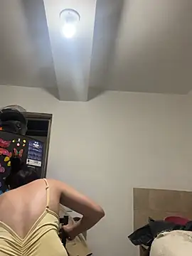 Violett hott  online show from 2, 5, 2026