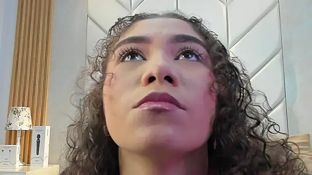 CamilaCastillo online show from 12, 5, 2026