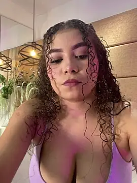 CamilaCastillo online show from 6, 7, 2026