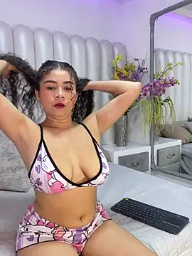 CamilaCastillo online show from 7, 7, 2026
