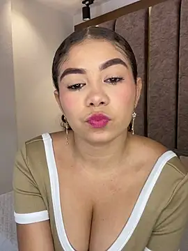 CamilaCastillo online show from 29, 7, 2026